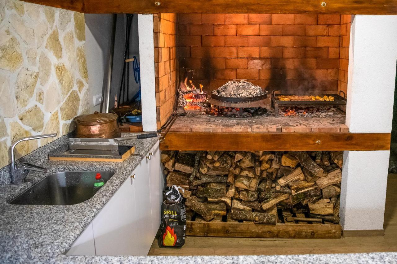 Villa Nera - Etwa モスタル エクステリア 写真